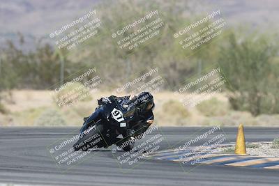 media/Oct-30-2025-Racers Edge (Thu) [[dabbdaf680]]/2-A Group/Session 5 (Turn 6)/